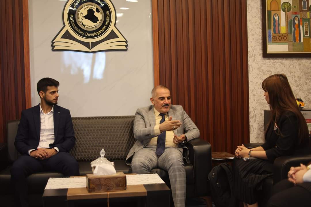 الفياض يستقبل ممثلة شركة التطوير للتدريب المهني لتنفيذ البرامج المشتركة