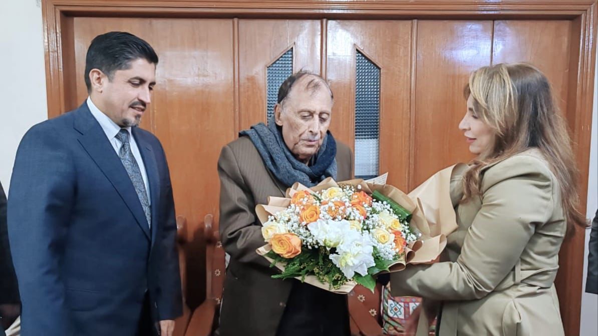 بيوم اللغة العربية امين عام  حزب الصرح الوطني يزور العلامة فاضل السامرائي بمنزله..