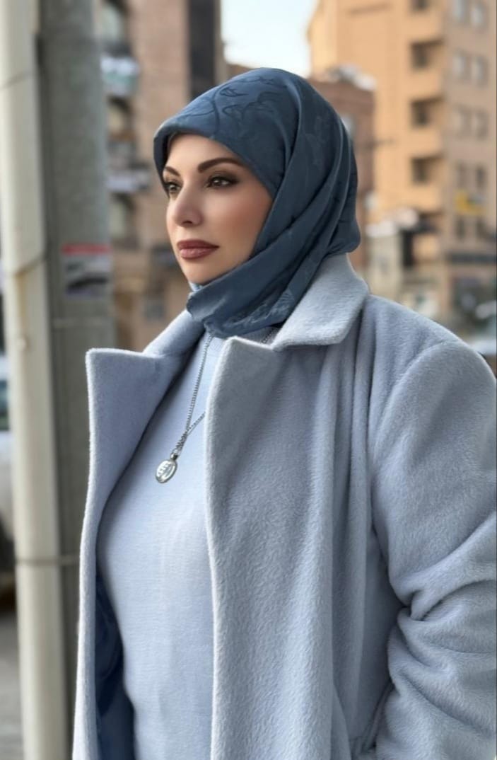 فرجال..news  تحاور الاكاديمية و الشاعرة والرسامه  د. ثائرة اكرم العكيدي