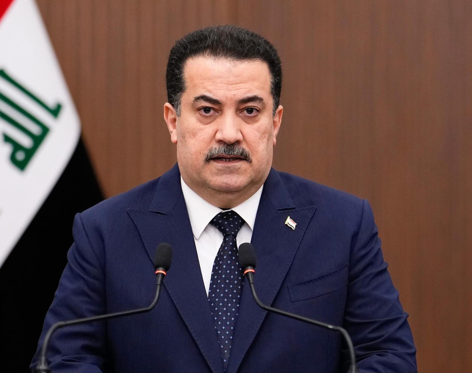 (السوداني يزور هيئة الضرائب العامة)