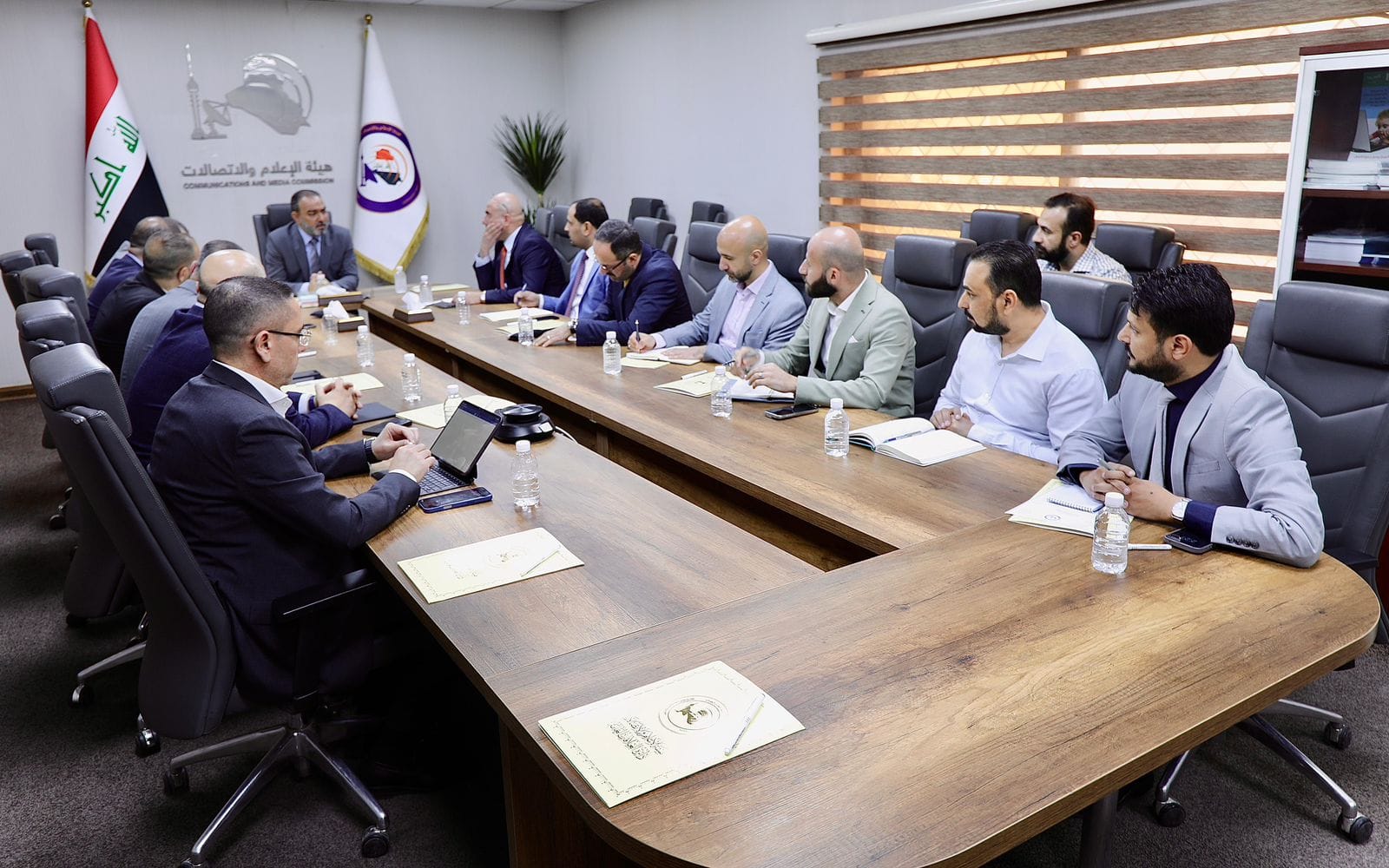 رئيس هيأة الإعلام والاتصالات يترأس اجتماعاً نوعياً حول تنفيذ التجوال الوطني وتفعيل الشركة الوطنية للنقال واتفاقية