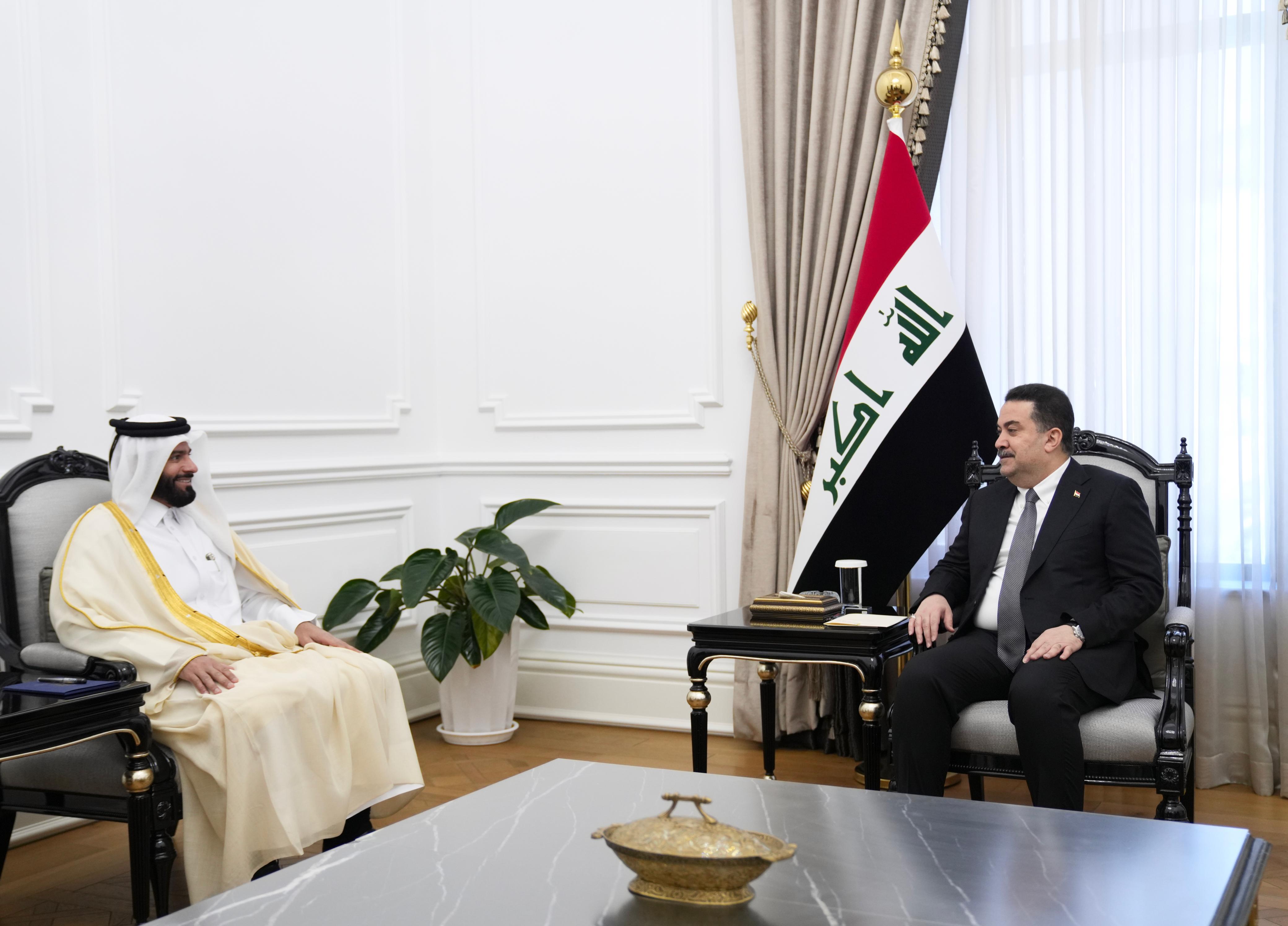 رىيس الوزراء يستقبل السفير القطري لدى العراق