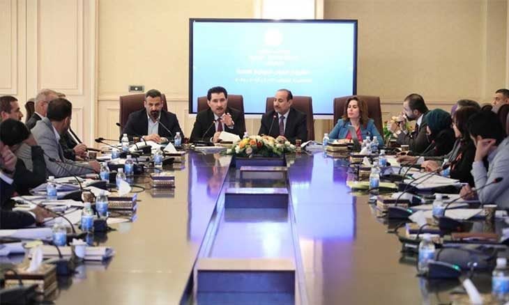 المالية النيابية تعتزم استضافة وزيرة المالية لتحديد مصير العلاوات والترفيعات لموظفي الدولة