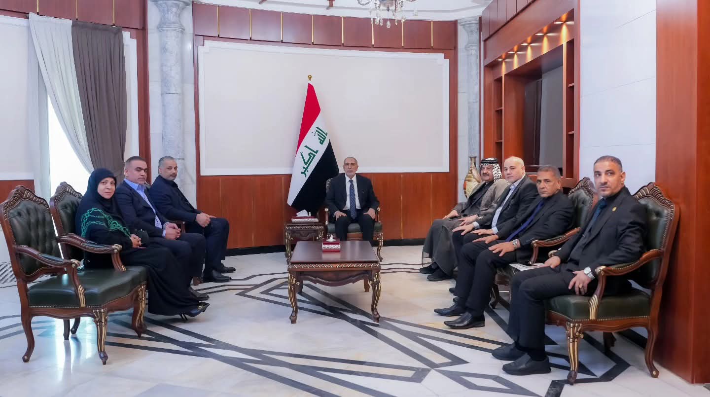 بعد الإعلان عن تشكيلها.. رئيس مجلس النواب يستقبل وفدًا من كتلة البناء والتنمية ويبارك انطلاقتها