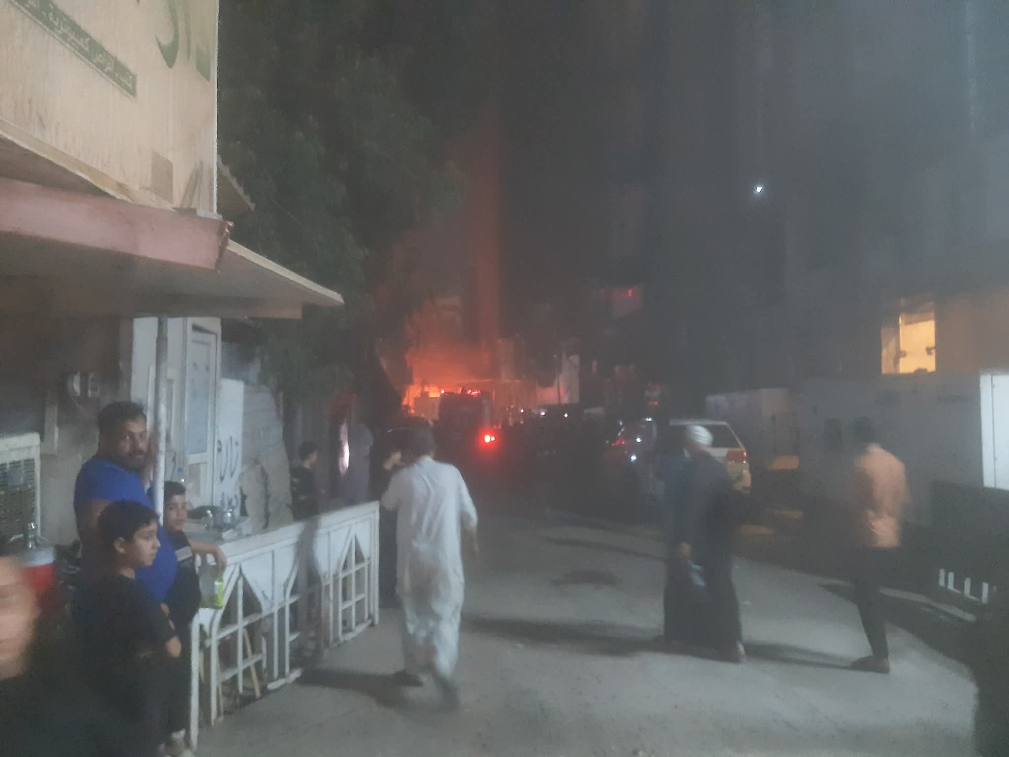 الدفاع المدني يخمد حريق نشب في مولدة أهلية بالمدينة القديمة للنجف