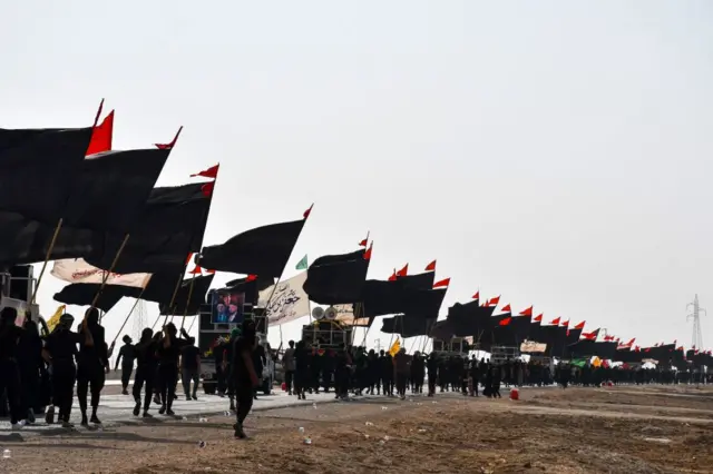 فتح باب التقديم على سمات الدخول لزيارة الأربعين