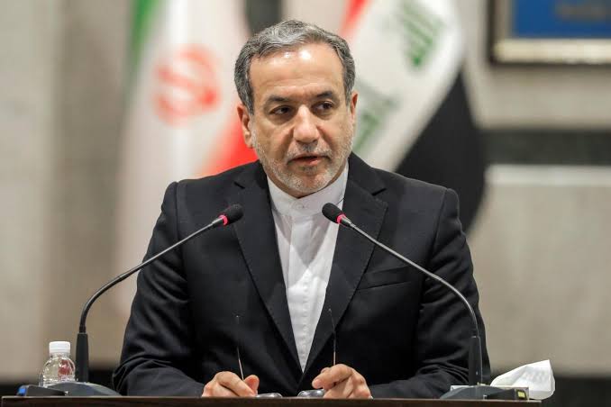 إيران تضع شرطاً على أمريكا مقابل استئناف المفاوضات