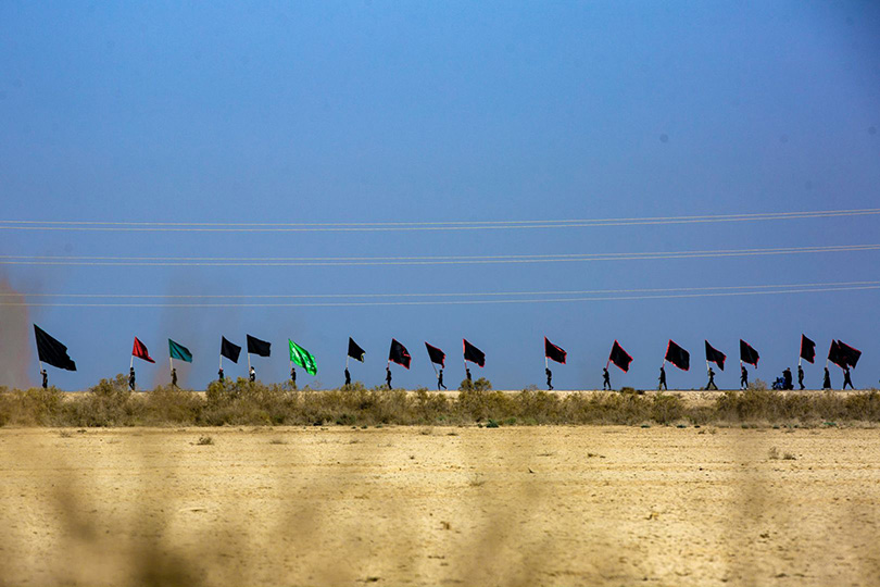 مسيرات مليونية تواصل السير صوب كربلاء المقدسة أحياءا لاربعينية الإمام الحسين ع