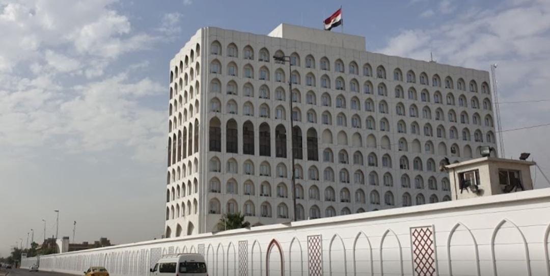 وزارة الخارجية العراقية،تنفي صحة  اسماء السفراء الجدد، وتؤكد ان المتداول غير صحيح