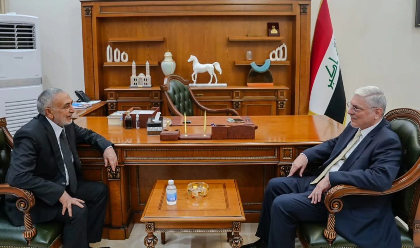 السيد رئيس مجلس النوّاب الدكتور محمود المشهدانيّ يستقبل السيد جعفر الصدر سفير العراق الجديد في دولة قطر