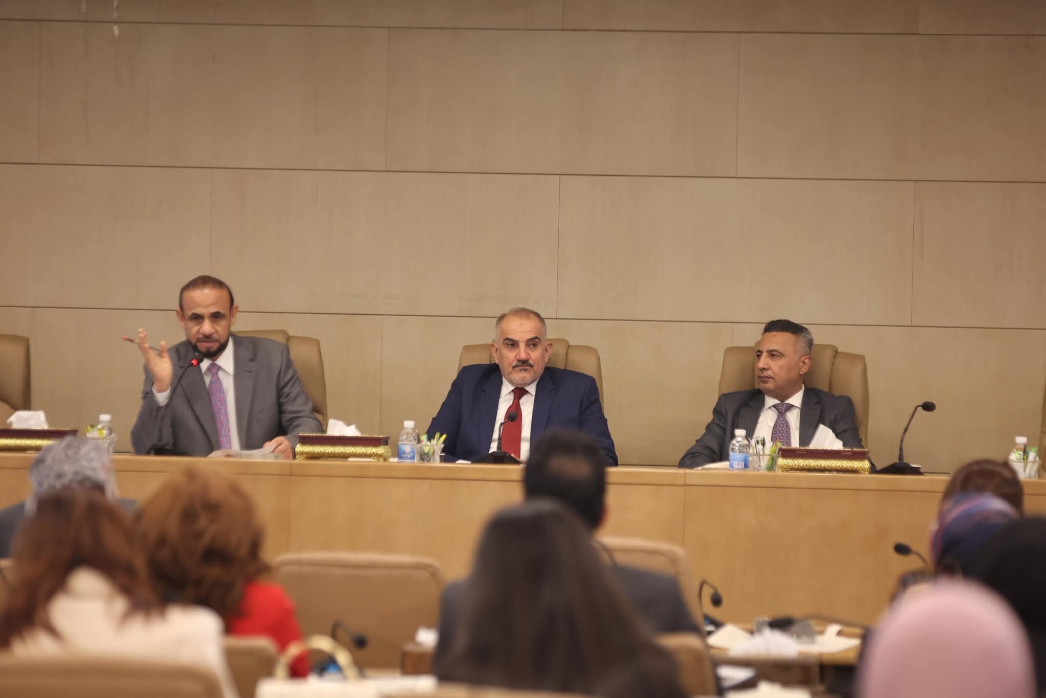 بالتعاون مع منظمة السلام والحرية  معهد التطوير النيابي ينظم ندوة بشأن حق التعليم في المناطق المتضررة جراء الارهاب.
