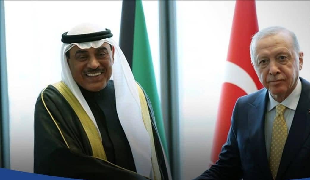 أردوغان  يحدد خلال لقائه وليّ عهد الكويتي  التأكيد على  دعم بلاده لسوريا....