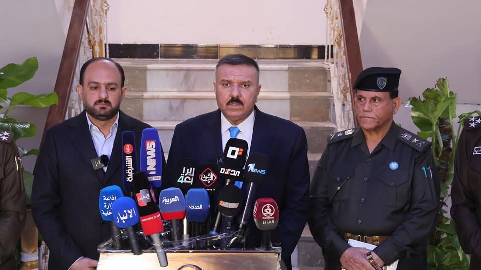 وزير الداخلية يشدد مع محافظ الأنبار على تعزيز أمن  الحدود
