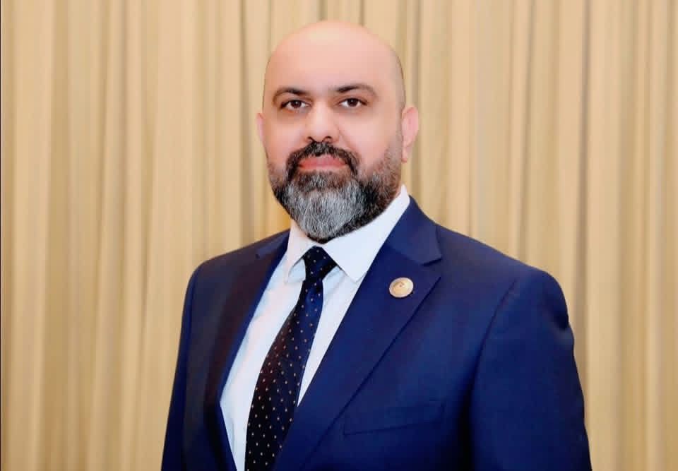 تصاعد الانتقادات بعد إنهاء تكليف هشام الركابي من هيئة الإعلام والاتصالات