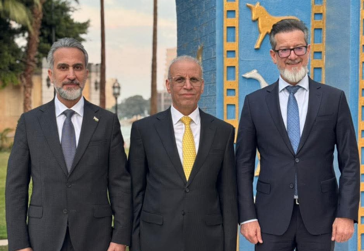 رئيس مجلس مفوضي الإعلام يبحث مع السفير العراقي في القاهرة توحيد الموقف الإعلامي العربي، وفتح قنوات التعاون مع المؤسسات المصرية