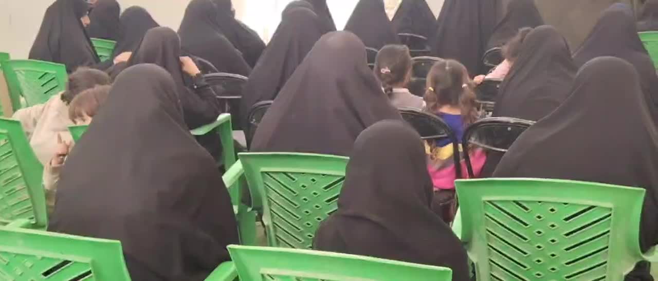{مؤسسة المتقين لعلوم القرآن الكريم} في الشطرة توزّع معونات عينية على الأسر المتعففة...
