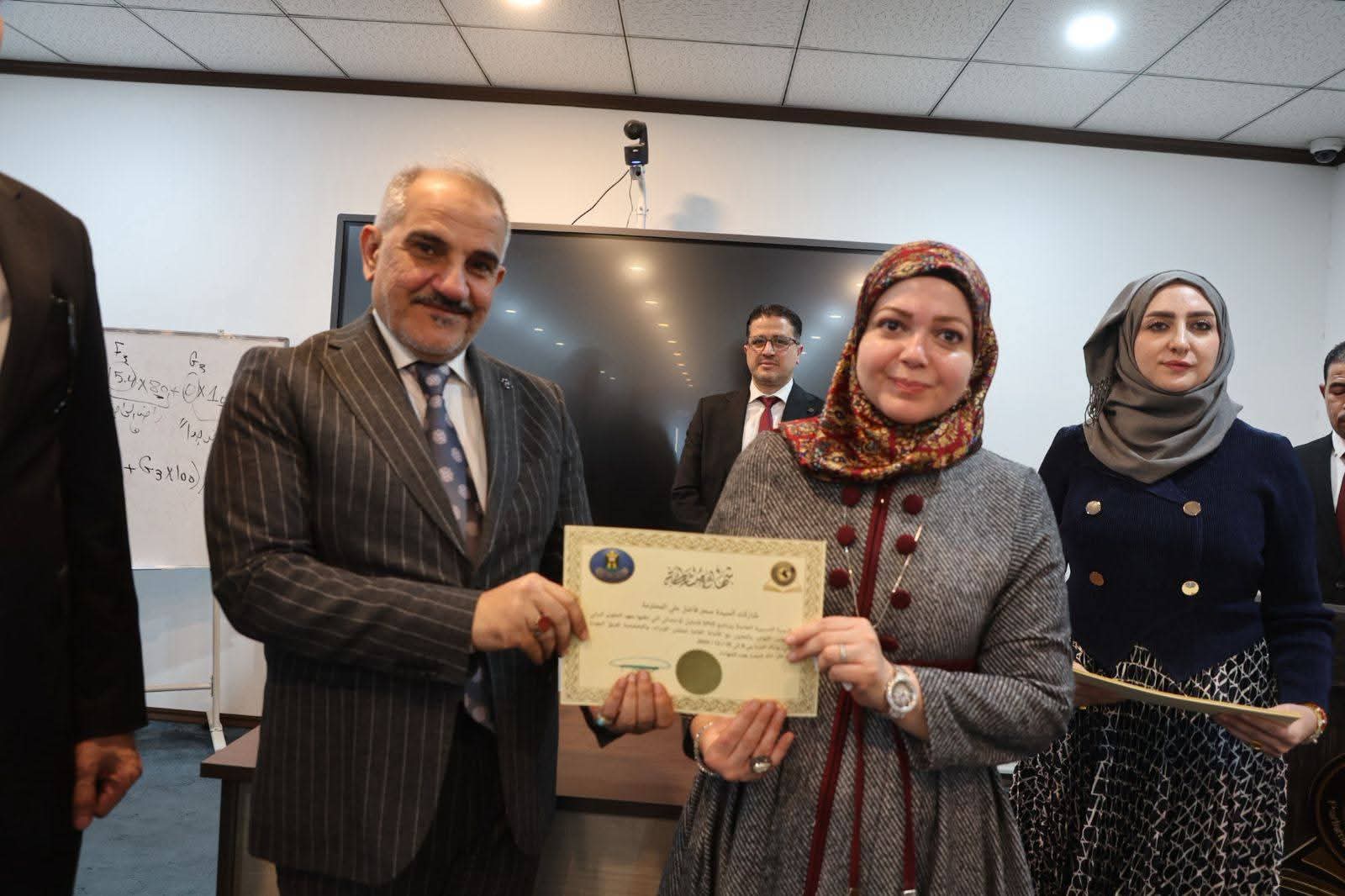معهد التطوير النيابي يختتم  بالتعاون مع امانة مجلس الوزراء ورشة تدريبية عن برنامج التحليل الاحصائي
