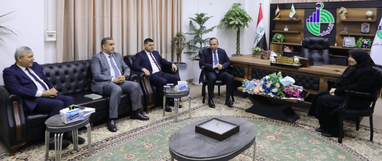 جامعة الكوفة تبحث مع هيئة الإستثمار تنفيذ مشروع المستشفى الجامعي لكلية الطب