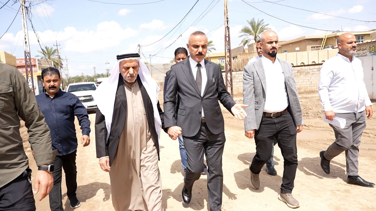 حيدر موحان الفياض يتابع مشاريع المجاري والخدمات في قضاء الراشدية ويعلن جهودًا لتحسين الطرق..