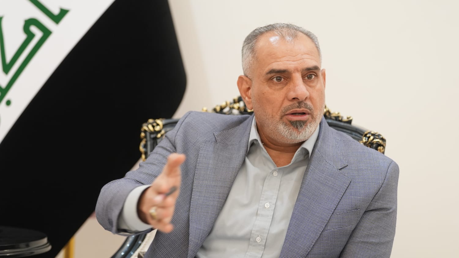 النائب الأول يبحث مع الكتل النيابية استكمال تشكيل اللجان الدائمة وتحديد الأولويات التشريعية..