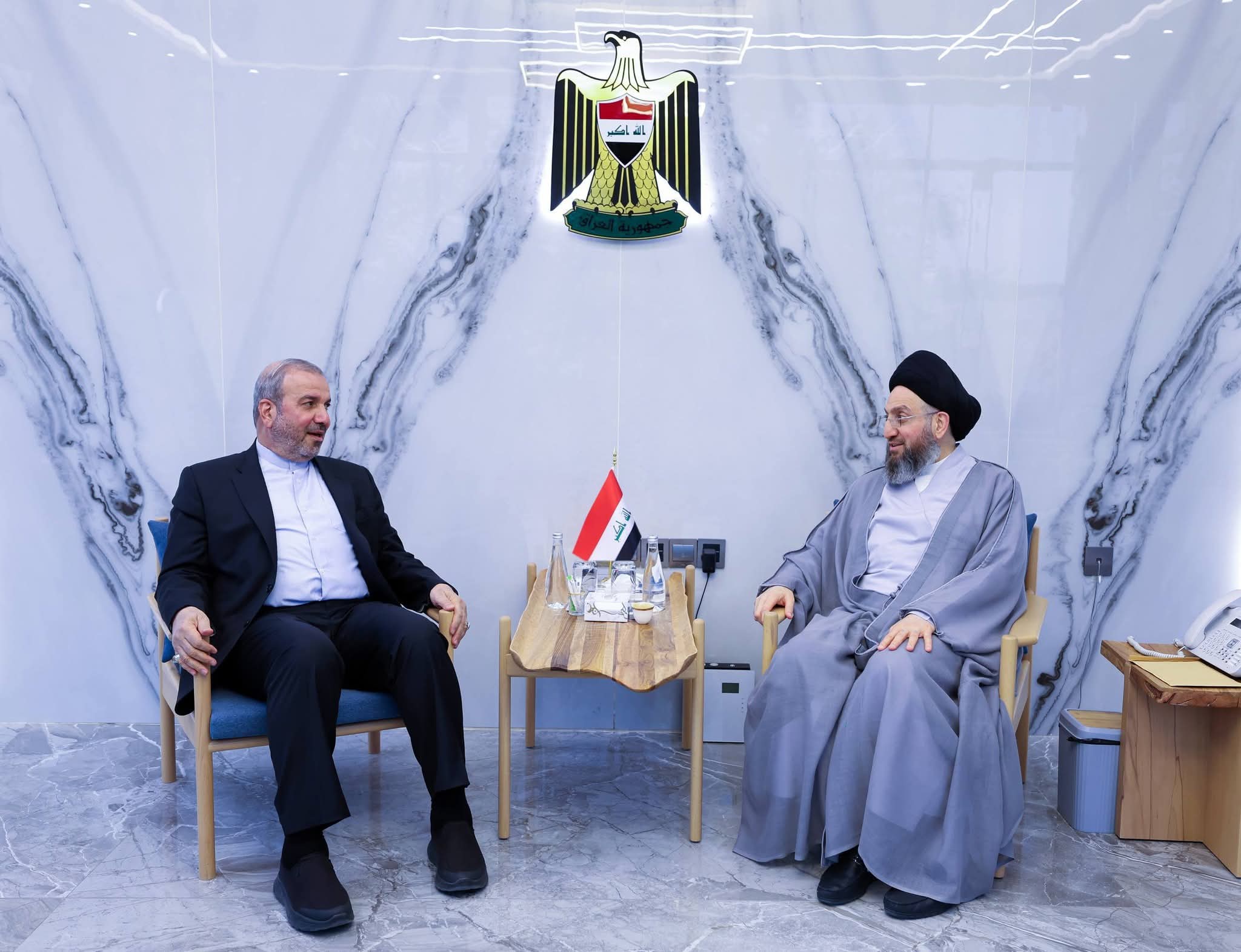 الحكيم يؤكد للسفير الإيراني ضرورة إيقاف الحرب ويحذّر من اتساع التوتر في المنطقة..