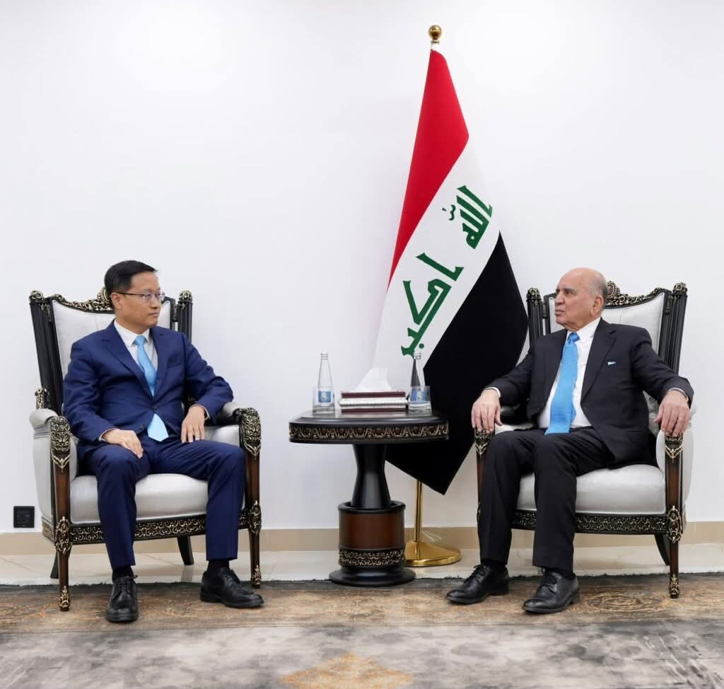 السفير الصيني الجديد يقدّم أوراق اعتماده ويؤكد حرص بكين على الارتقاء بالشراكة الاستراتيجية مع العراق..