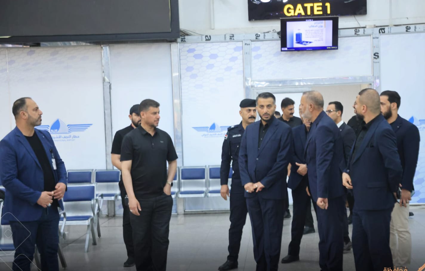 گناوي : يجري جولة ميدانية في مطار النجف الدولي لمتابعة حركة المسافرين و الوافدين
