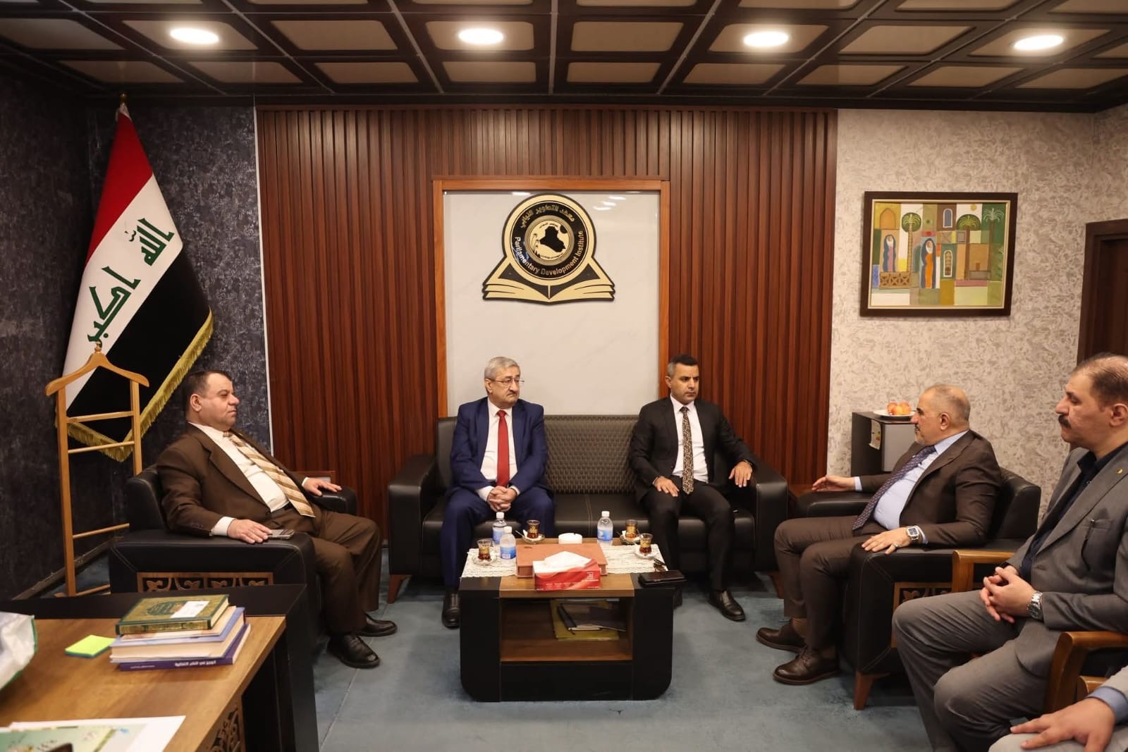 مدير عام معهد التطوير النيابي يستقبل مدير منظمة ستيب للديمقراطية والانتخابات لبحث آليات التعاون المشترك