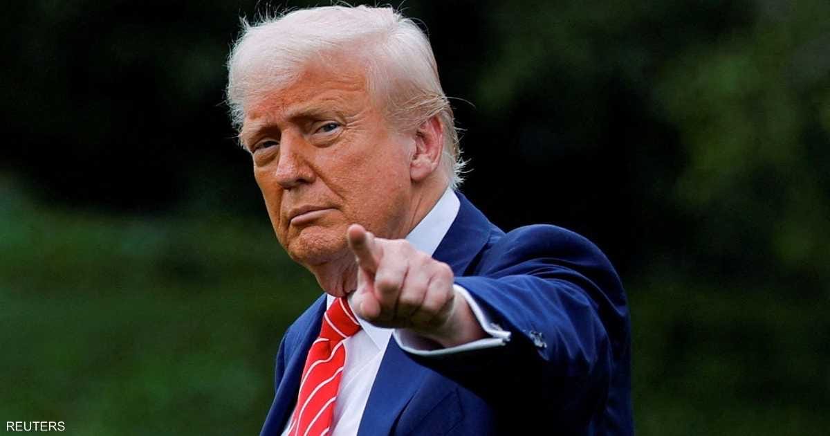ترامب يلوّح بهجمات جديدة على إيران وسط عرض لفتح مضيق هرمز
