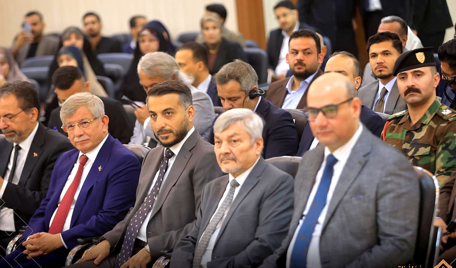 گناوي يشارك في محاضرة و جلسة مفتوحة في معهد العلمين للدراسات العليا