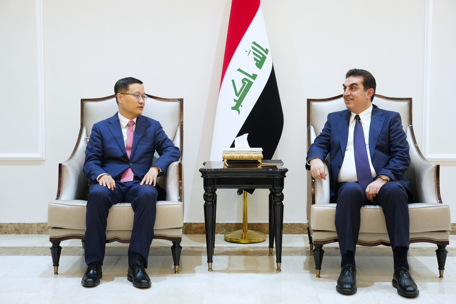 ألاتروشي والسفير الصيني يبحثان تفعيل لجان الصداقة النيابية وتعزيز التعاون الاقتصادي